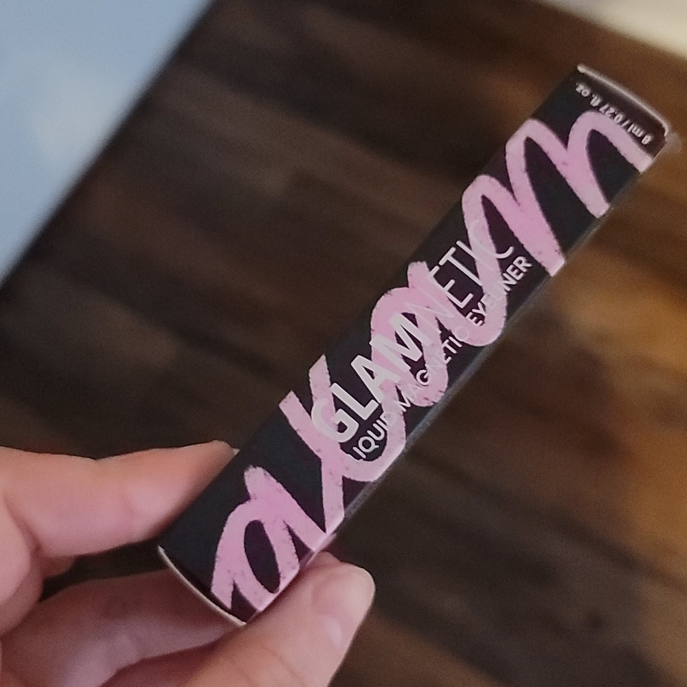 Glamnetic liner